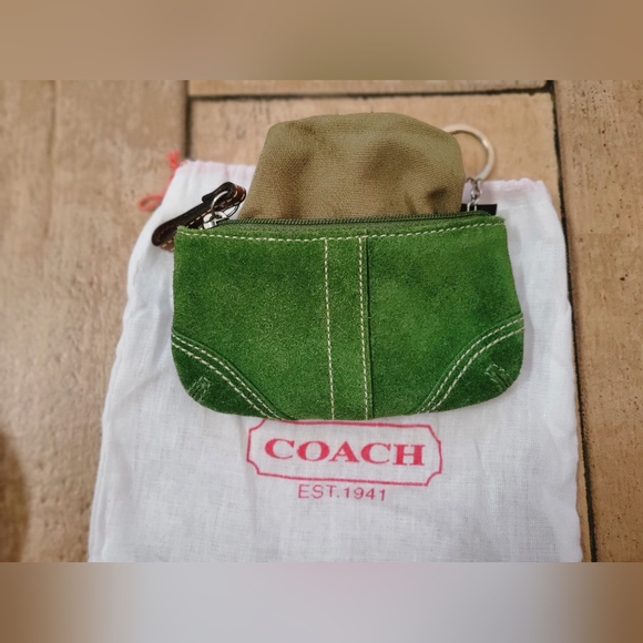Vintage COACH green suede crossbody and card case*does NOT come w Coach dust bag - Picture 9 of 9